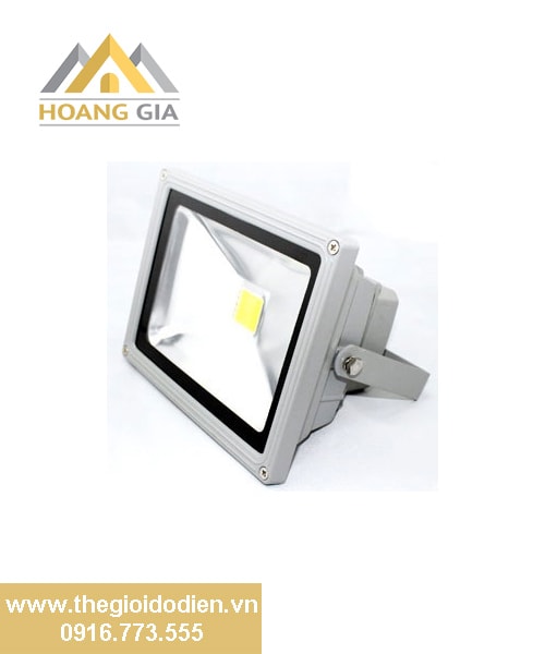 Sử dụng đèn led pha chiếu sáng đường phố loại nào tốt ? Sử dụng đèn led pha chiếu sáng đường phố loại nào tốt ?
