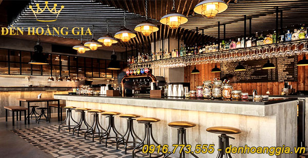 den-led-am-tran-quay-bar.jpg