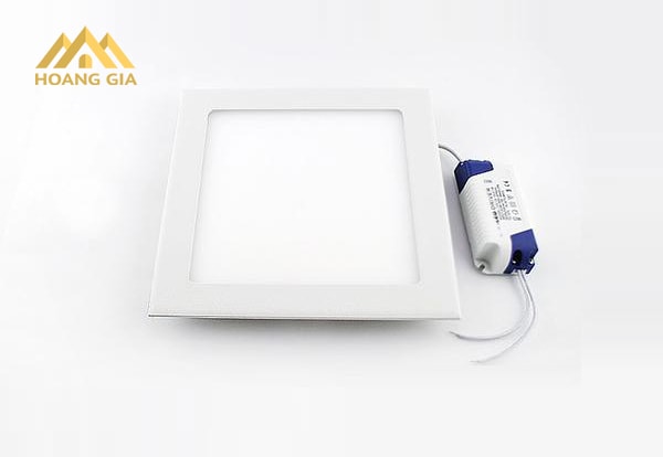 Đèn Led âm trần 36W có những ưu điểm gì?