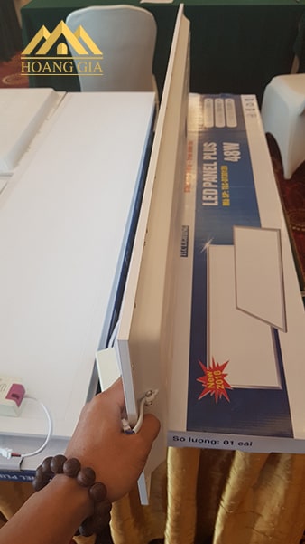 Đèn led Panel tấm 48w chữ nhật có kích thước 300x1200 mm