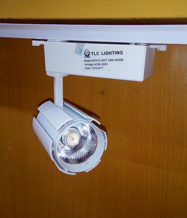 Đèn led rọi ray hai lớp