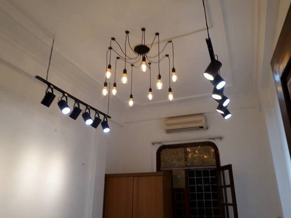 Đèn ray trắng( đèn rọi ray led ánh sáng trắng)