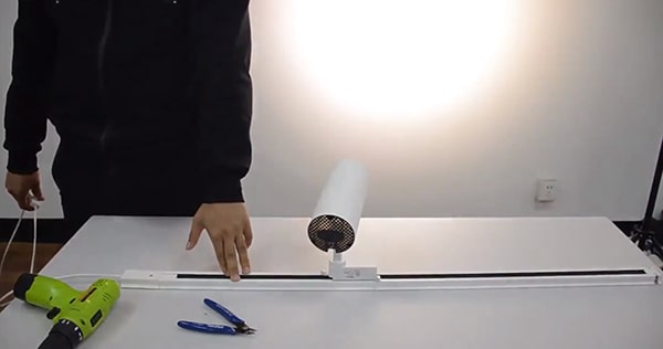 Hướng dẫn lắp đèn rọi ray đơn giản tại nhà 