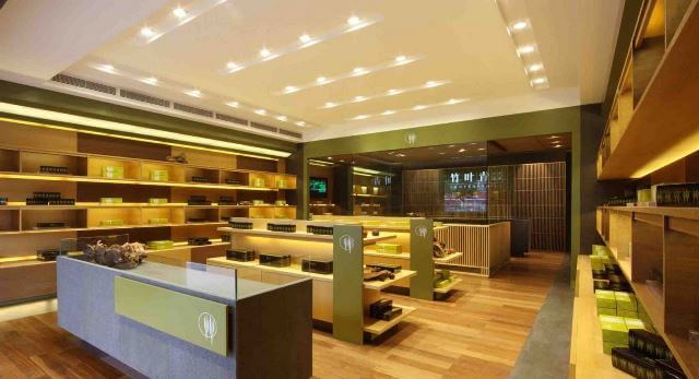 Đèn led âm trần ánh sáng vàng showroom Ánh sáng vàng là lựa chọn ưu tiên tại các showroom