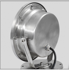 Mặt sau của đèn âm nước chiếu điểm được làm bằng chất liệu inox chống thấm nước tuyệt đối
