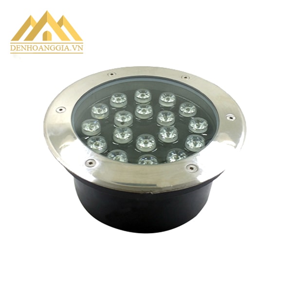 Đèn led âm đất 18w tròn có lớp viền bảo vệ bên ngoài bằng inox tăng độ sáng bóng, nâng cao tính thẩm mỹ