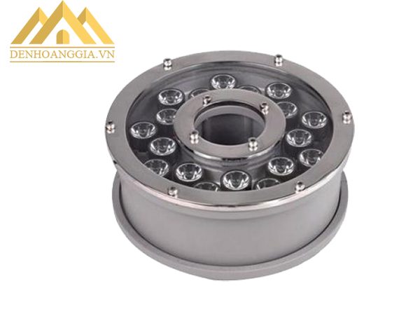 Đèn led âm nước bánh xe 6w được làm từ inox chống ăn mòn của tính axit trong môi trường nước