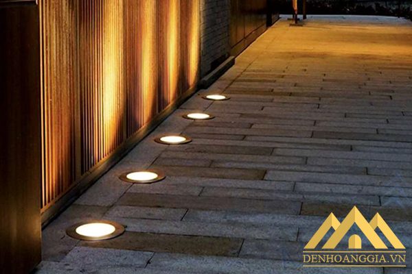 Đèn led âm đất 15w tròn đa dạng về màu sắc ánh sáng giúp trang trí và chiếu sáng được nhiều không gian