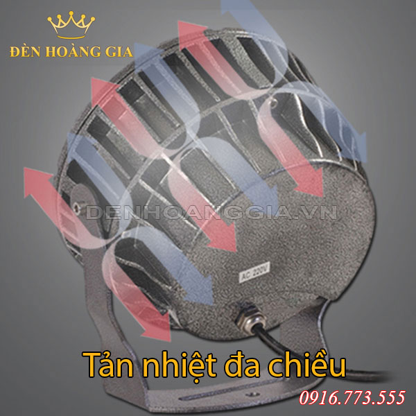 Đèn led rọi cột có tả nhiệt đa chiều, giúp thoát nhiệt nhanh, tăng tuổi thọ của đèn