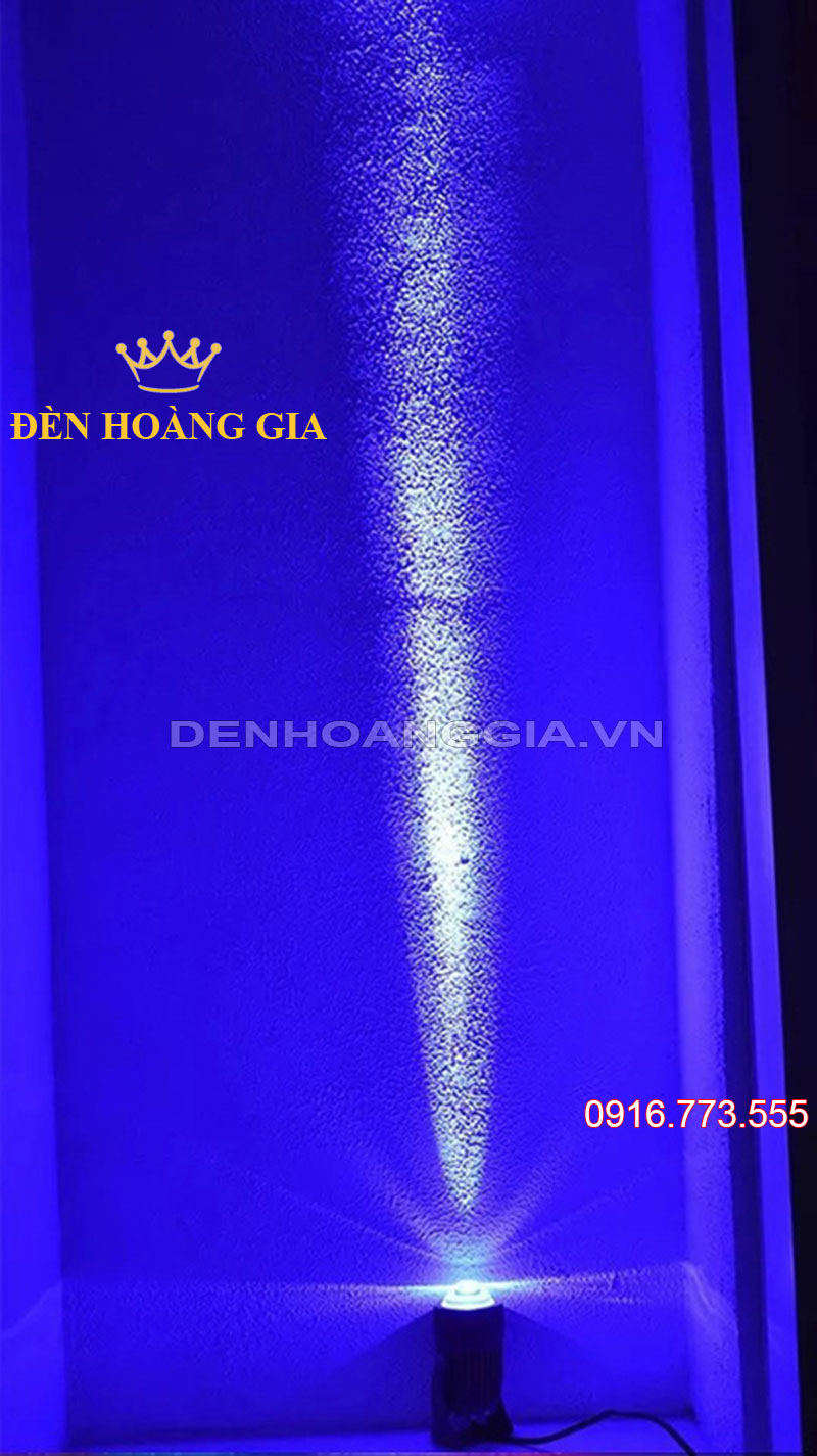 Đèn rọi cột ánh sáng xanh dương