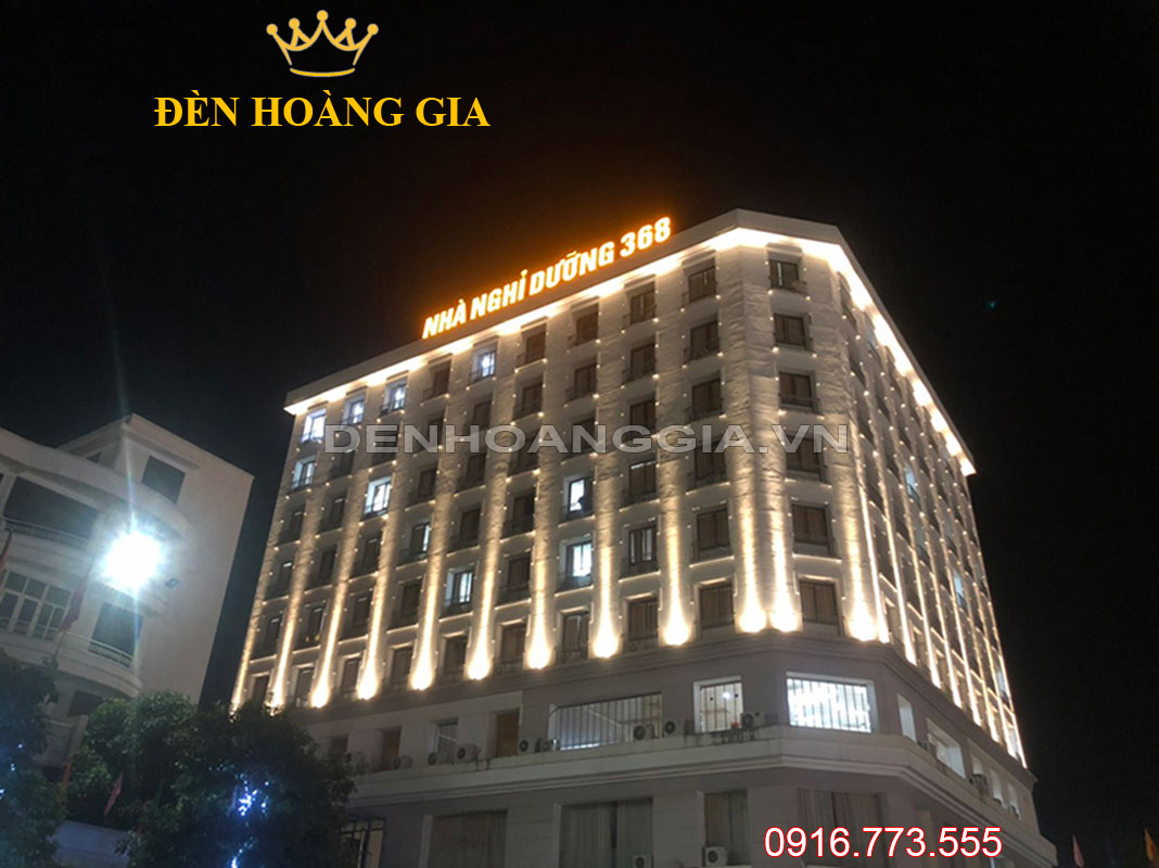 Nhà nghỉ dưỡng sử dụng loạt đèn led rọi cột tạo ánh sáng đẹp mắt