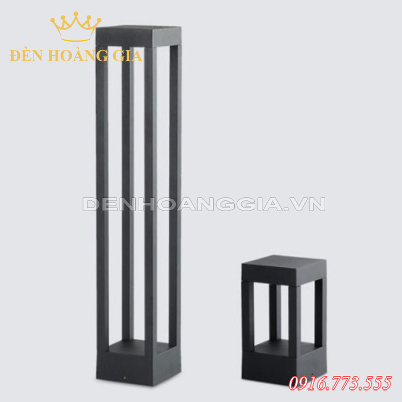 Đèn trụ sân vườn DHG-NSVHD82 thiết kế theo phong cách hiện đại, sang trọng và tinh tế. Đèn có 3 loại chiều cao phù hợp với nhiều kiểu sân vườn gồm: 250mm, 400mm và 600mm