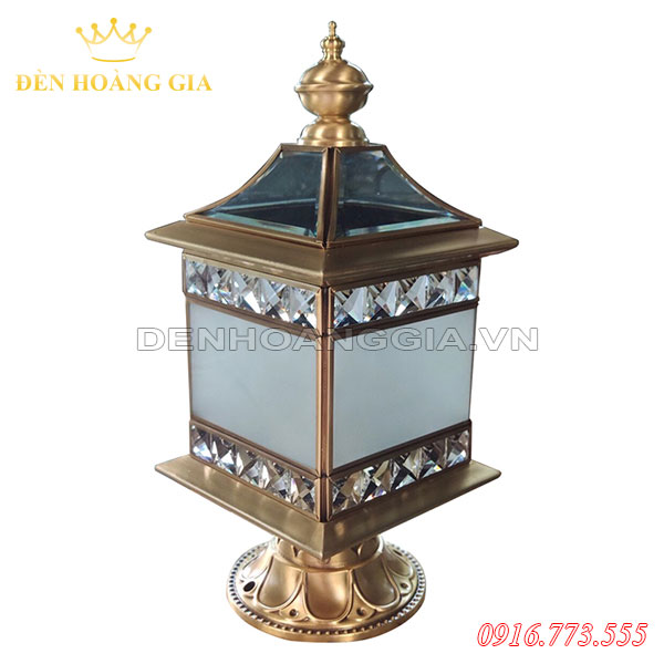 Đèn trụ cổng bằng đồng HGA-TCD06