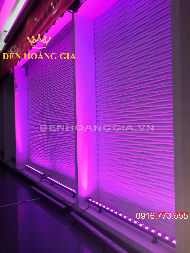 Đèn led thanh chiếu hắt tường ánh sáng tím 