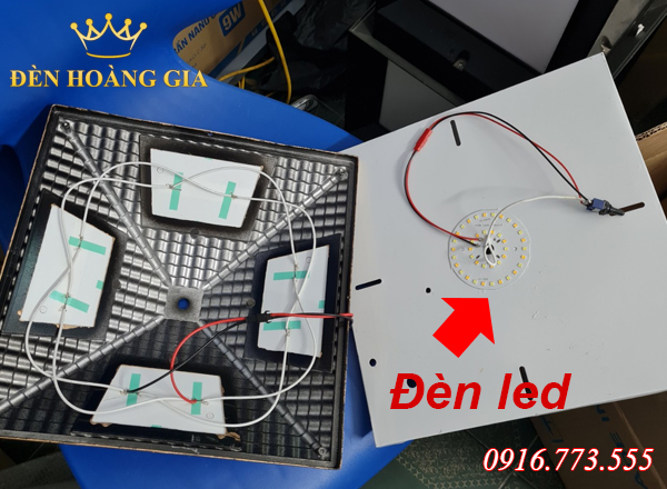 Cấu tạo bên trong đèn led cổng Solar