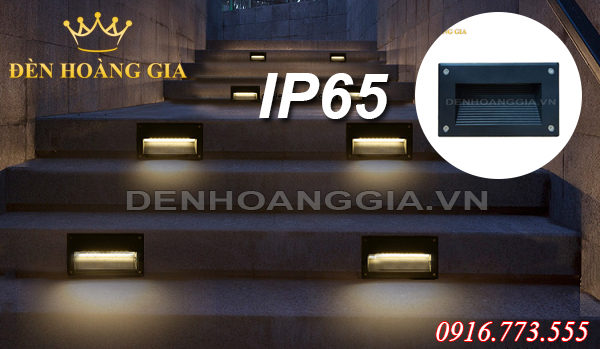 Đèn gắn bậc cầu thang hẹp