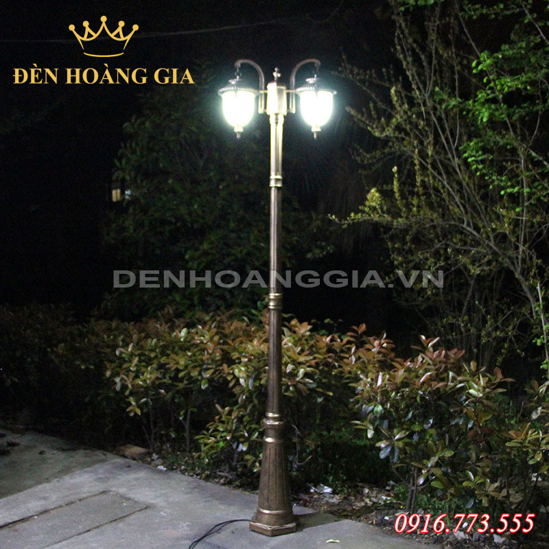 Đèn led trụ sân vườn cao 2 bóng DHG-CSVCD2B10