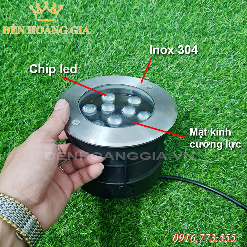 Cấu tạo của đèn led âm nước gắn âm