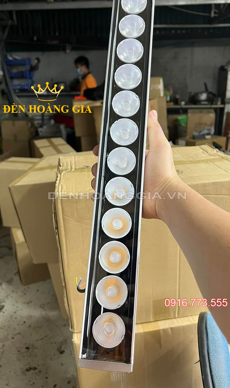 Đèn led chiếu hắt ngoài trời tầm xa cao áp 72w Đèn led chiếu hắt ngoài trời tầm xa cao áp 72w