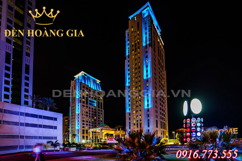 Chiếu sáng khách sạn với đèn led rọi cột ánh sáng xanh dương