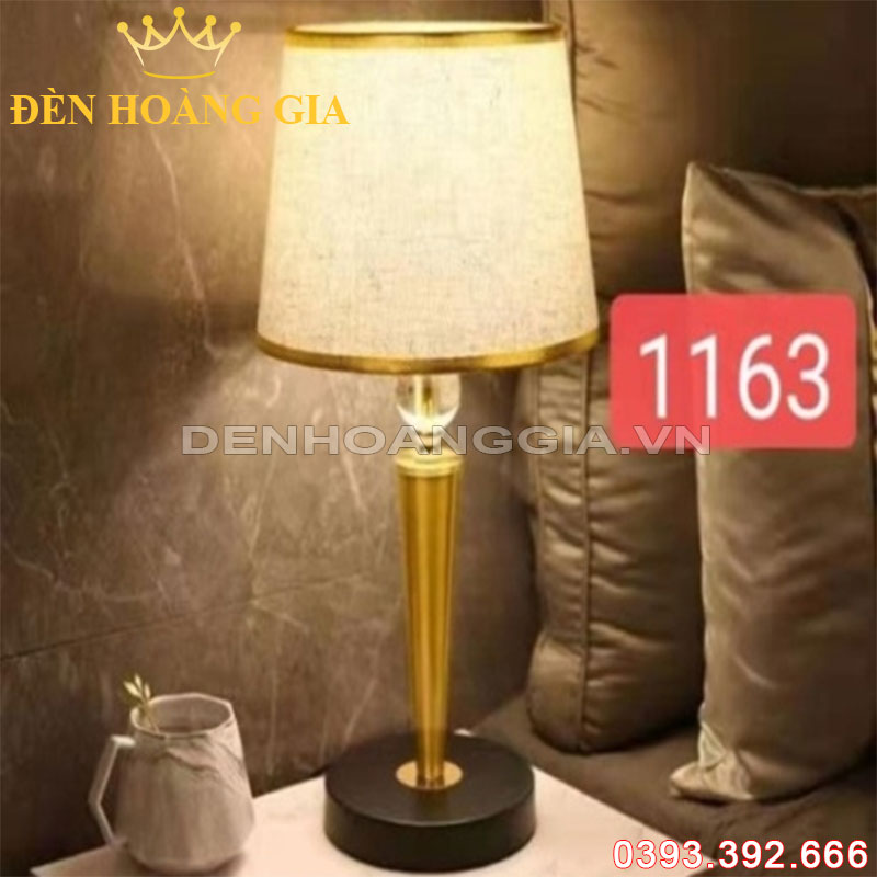 Đèn bàn trang trí hiện đại Rolux-DB1163