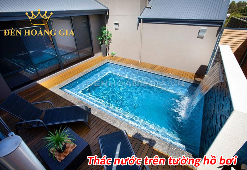 Thác nước trê tường trong ứng dụng hồ bơi
