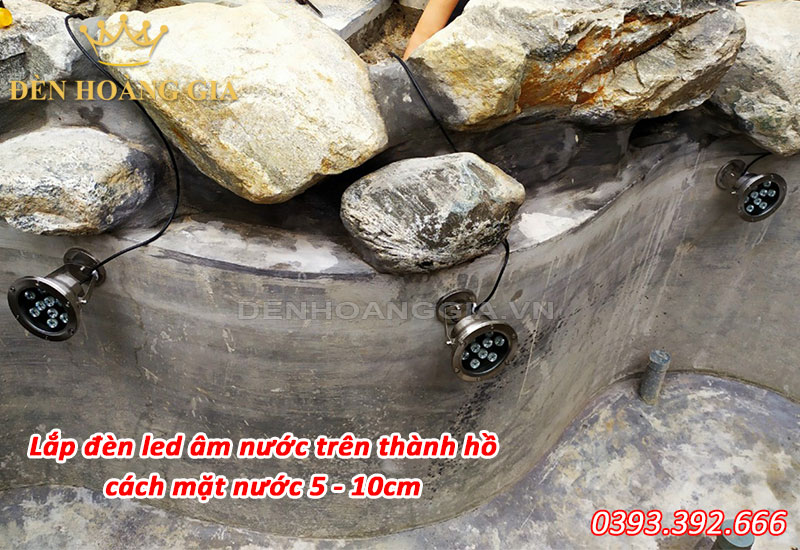 Cách lắp đèn led âm nước cho hồ cá