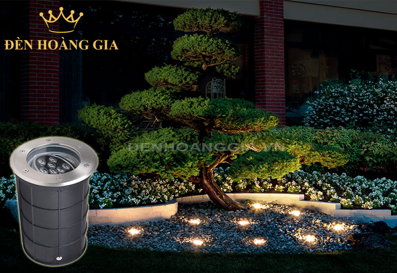 Lắp đèn led âm đất chỉnh hướng chiếu hắt cây