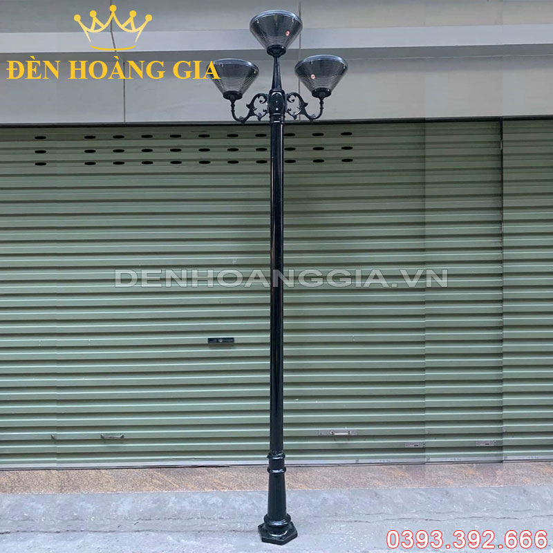 Đèn led trụ sân vườn cao 3 bóng Rolux-TSVCD3B09
