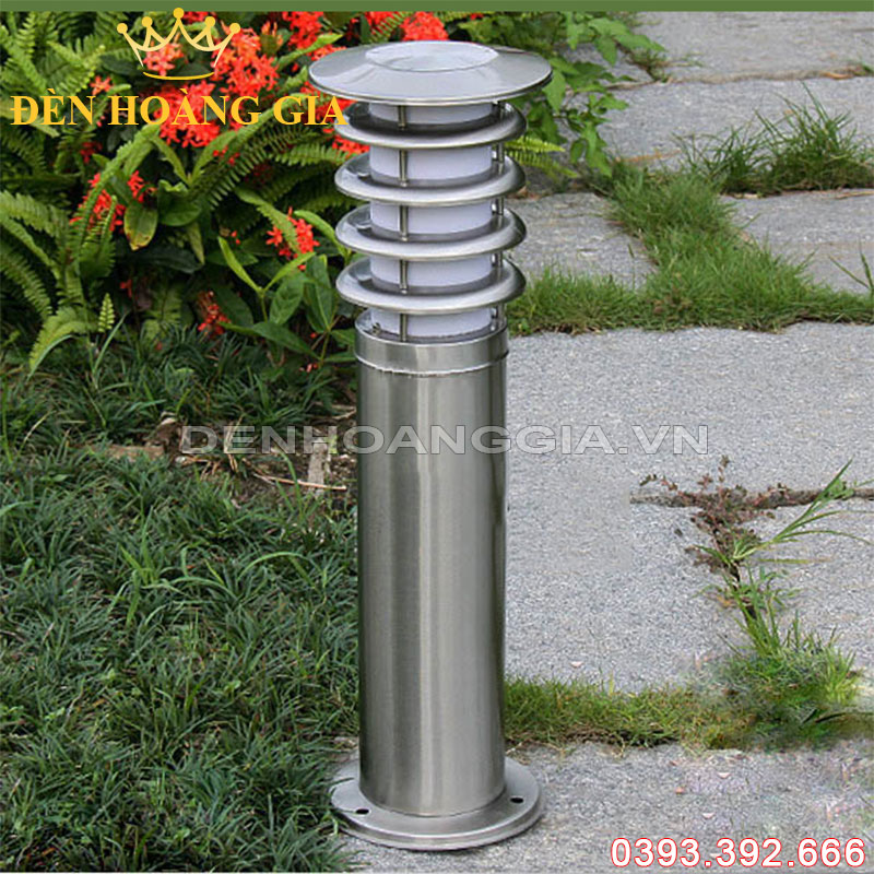 Đèn led trụ sân vườn năng lượng mặt trời Rolux-TSVNL15