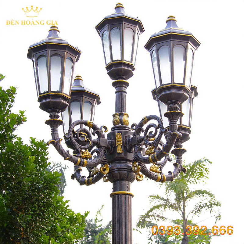 Đèn led trụ sân vườn cao cổ điển VIPPRO Rolux-TSVCDVIP05