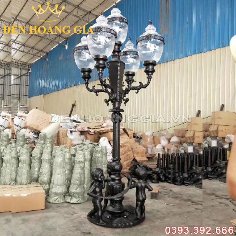 Đèn led trụ sân vườn cao cổ điển VIPPRO Rolux-TSVCDVIP03