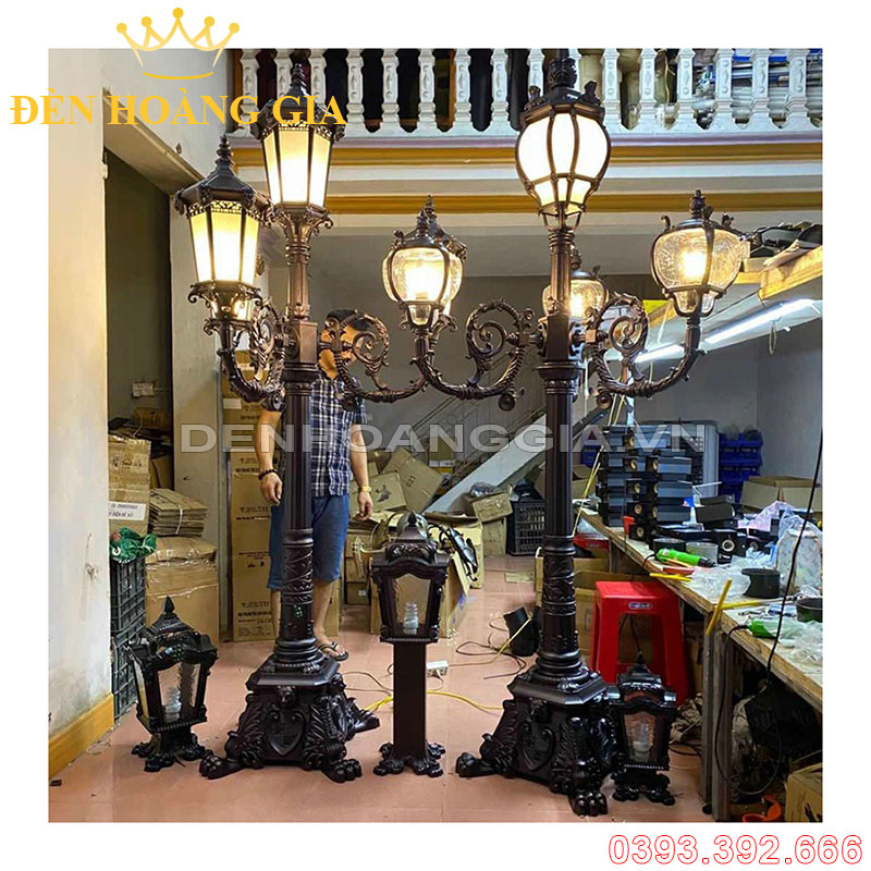 Đèn led trụ sân vườn cao cổ điển VIPPRO Rolux-TSVCDVIP09