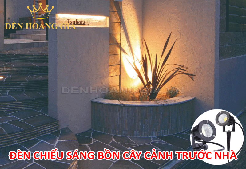 Đèn chiếu sáng bồn cây cảnh trước cổng nhà