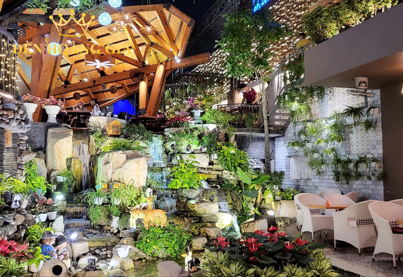 chiếu sáng quán cafe sân vườn 5