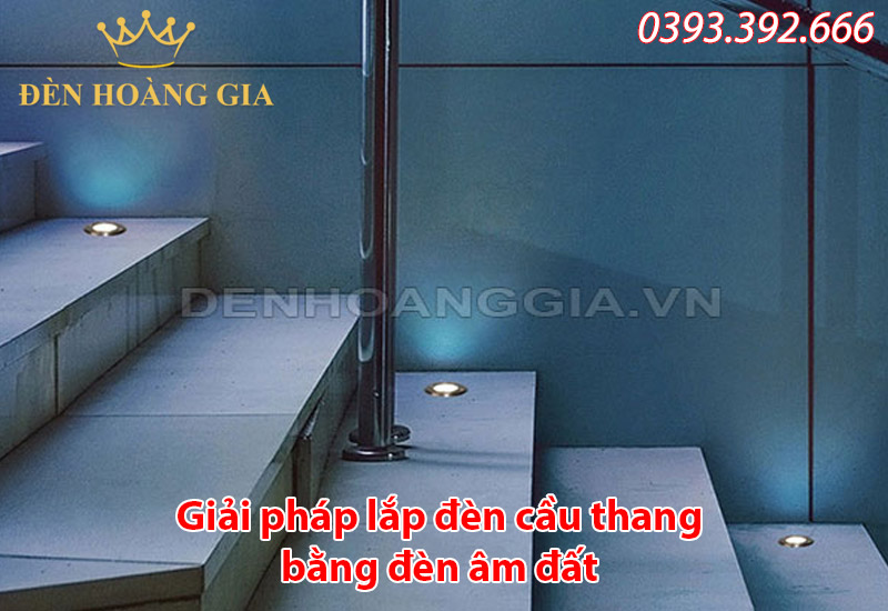 giai-phap-lap-den-am-dat-cau-thang-ngoai-troi