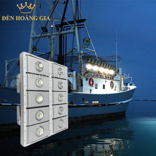den-pha-led-1000w-chieu-sang-tau-danh-ca