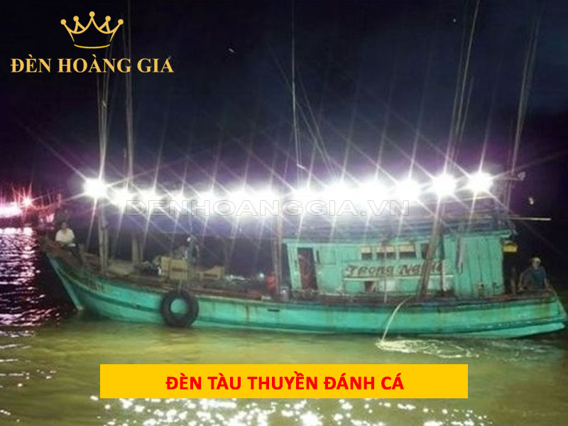 Đèn tàu thuyền đánh cá