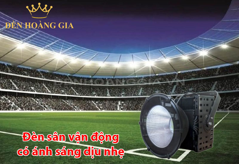 den-san-van-dong-ngoai-troi-co-anh-sang-diu-nhẹ
