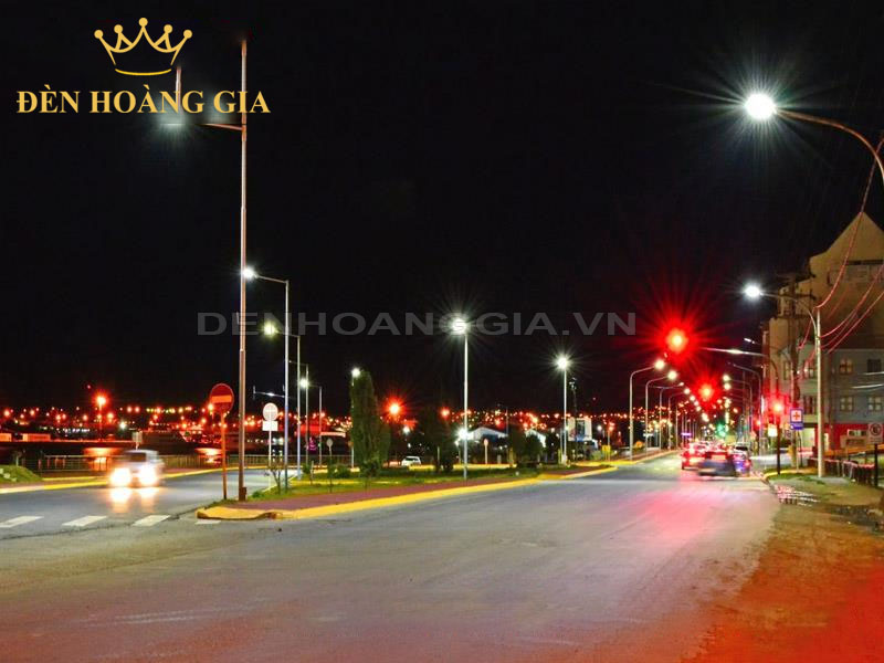 Lịch sử và sự phát triển của đèn đường LED