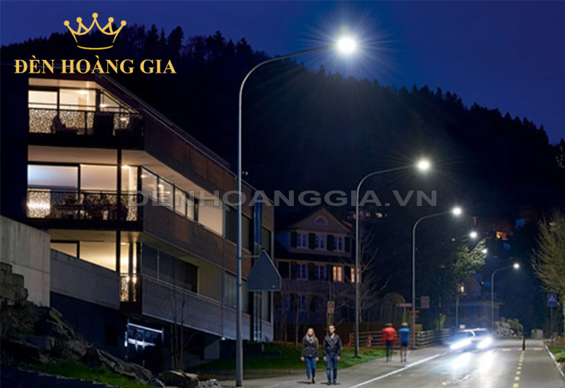 chieu-sang-duong-mot-ben