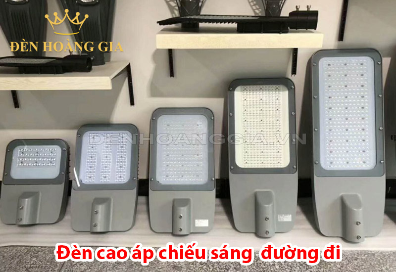 den-led-cao-ap-chieu-sang-duong-di