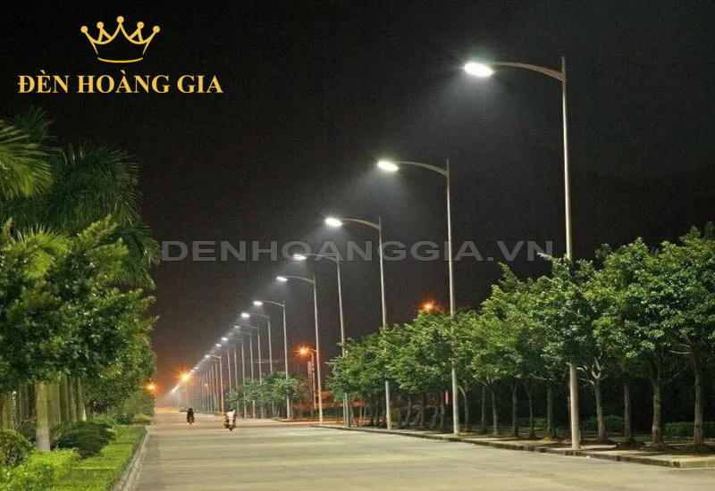 phan-bo-anh-sang-den-duong-led