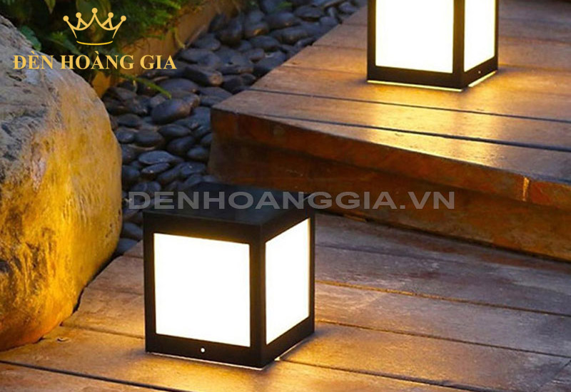 den-tru-cong-chieu-sang-loi-di