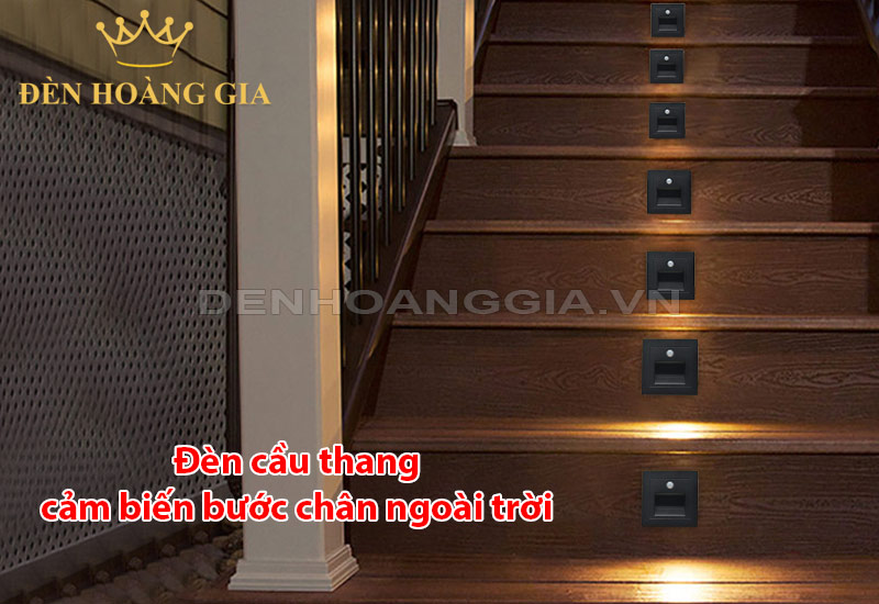 den-cau-thang-cam-bien-buoc-chan-ngoai-troi