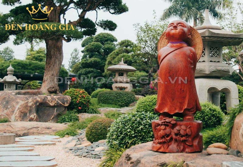 25-mau-thiet-ke-cho-san-vuon-nho-dep-bang-den-tru-da
