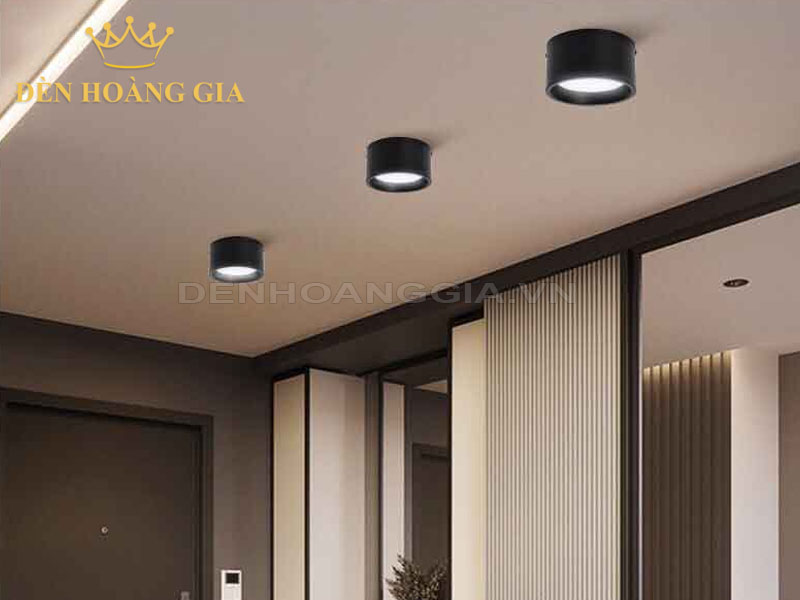Đối với không gian có trần thấp (dưới 2.6m)