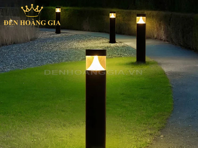 Đèn Trụ Sân Vườn Paragon