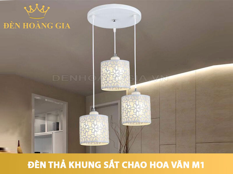 Đèn thả khung sắt chao hoa văn M1