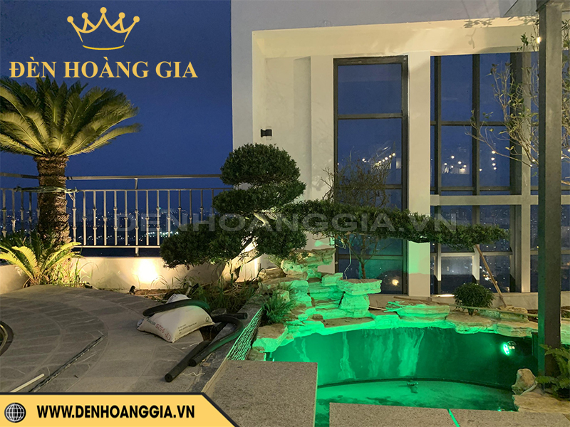 Đèn led sân vườn